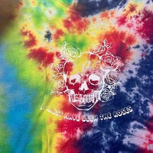 Men’s tie dye Grateful Dead skull tshirt